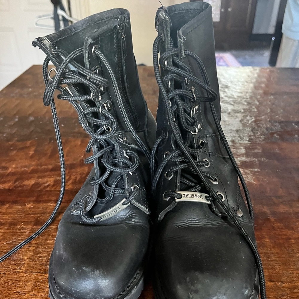 Women’s Black Leather Exelement Boots, size 8